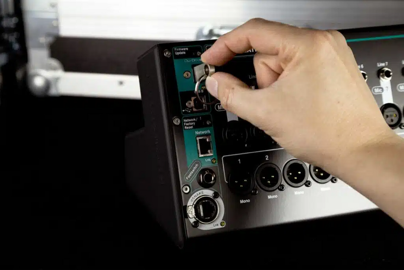 Qu-SB Allen &amp; Heath Portable Digital Mixer