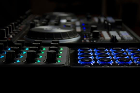MIDI FIGHTER TWISTER BLACK DJ TECHTOOLS CONTROLLER