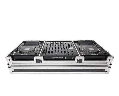 MULTI-FORMAT CASE PLAYER/MIXER V10/A9 MAGMA DJ-Set flightcase ZILVER