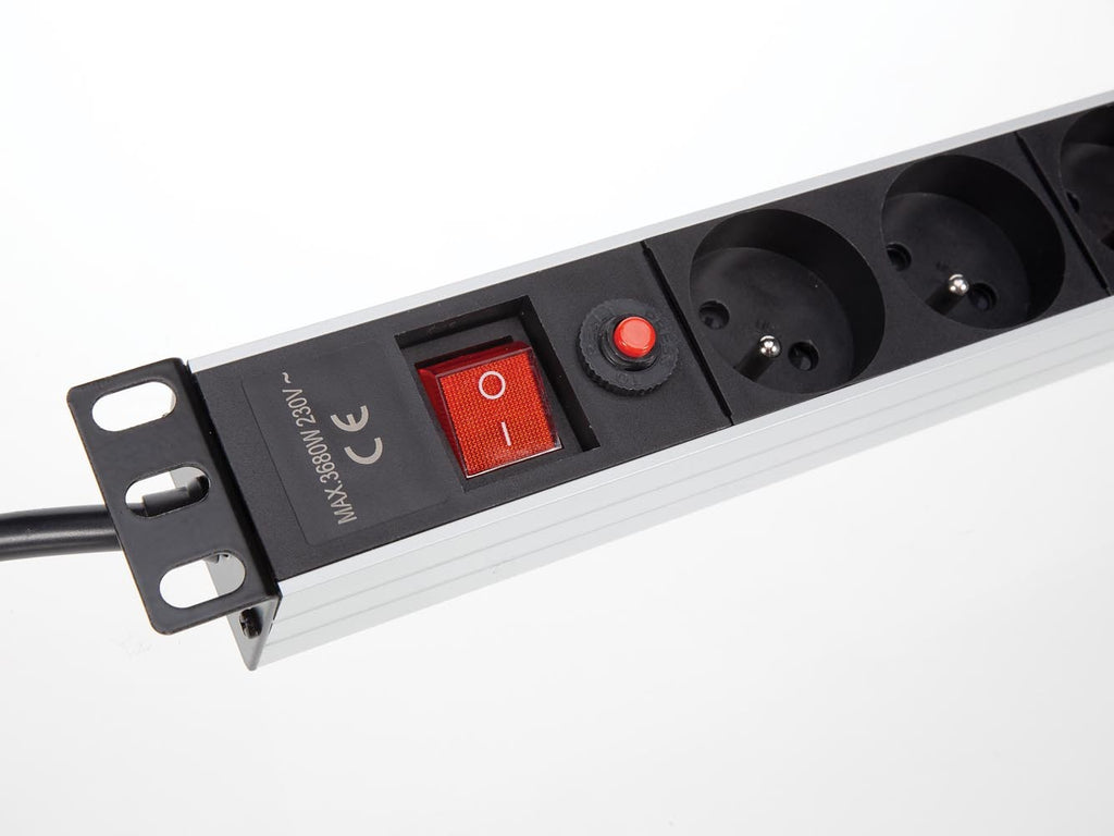 EBP08PDU Perel 19" Verdeeldoos 8-voudig met Beveiliging