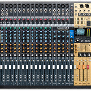Model 24 Tascam 22-Kanaals Mengpaneel