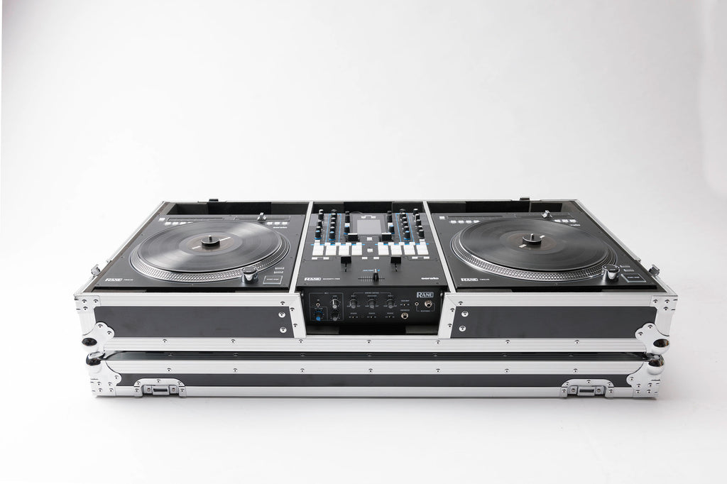 MULTI-FORMAT BATTLE-CASE MAGMA 10" BATTLE-MIXERS BL/SILVER