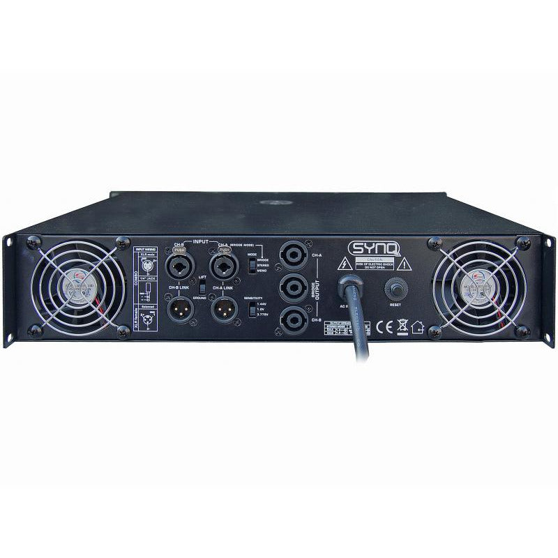 PE-2400 SYNQ VERSTERKER.2x1200W RMS @4 OHM