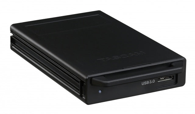 DA-6400 TASCAM 64 TRACK AUDIO REC. INCL AK-CC25+240GB SSD