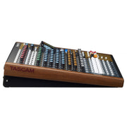 MODEL 12 TASCAM 10-KANAALS MENGPANEEL