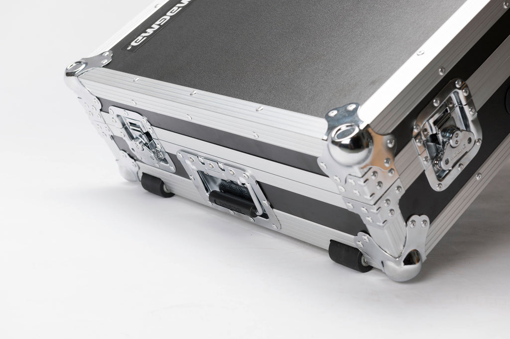 MULTI-FORMAT BATTLE-CASE MAGMA 10" BATTLE-MIXERS BL/SILVER